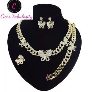 Butterfly Linked Set “Gold”
